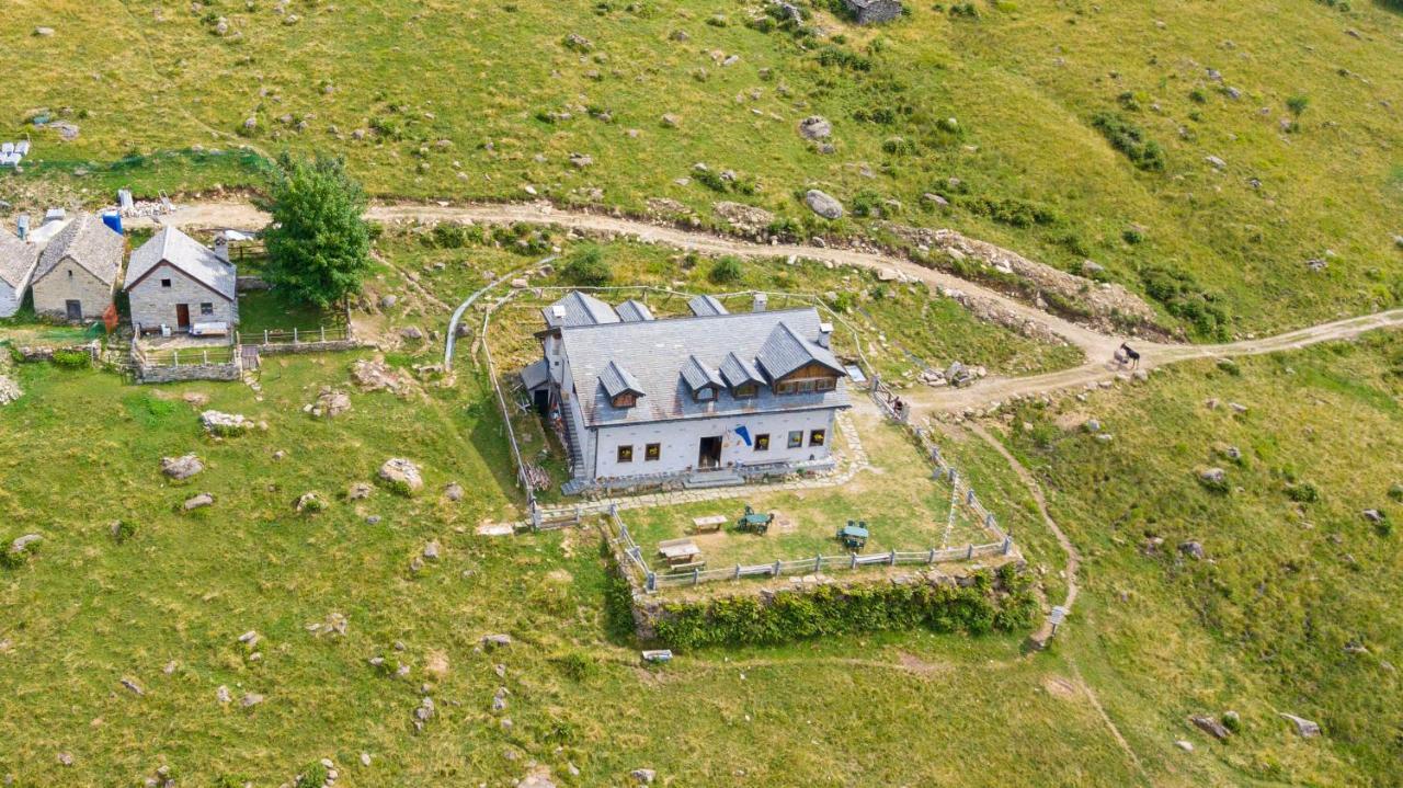 Hostel Rifugio Parpinasca Trontano Exterior foto